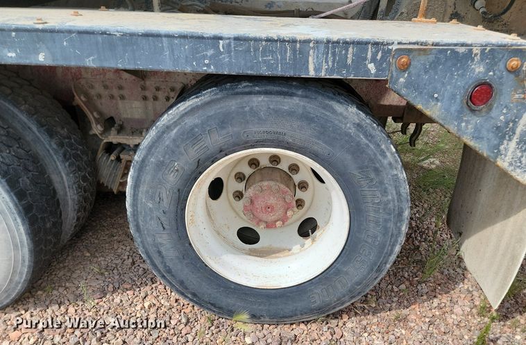 image for item OD9676 2006 Sterling  L9500 ready mix truck