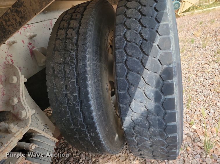 image for item OD9676 2006 Sterling  L9500 ready mix truck