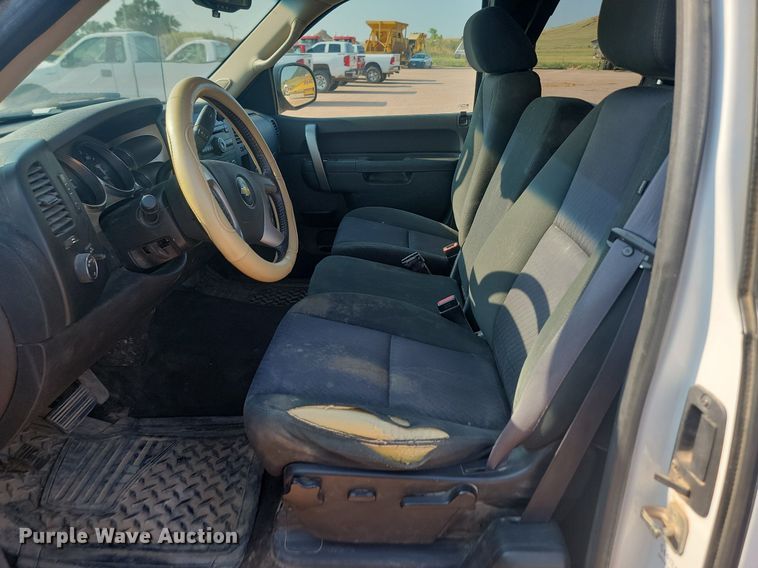 image for item OD9677 2012 Chevrolet  Silverado 1500 Ext. Cab pickup truck