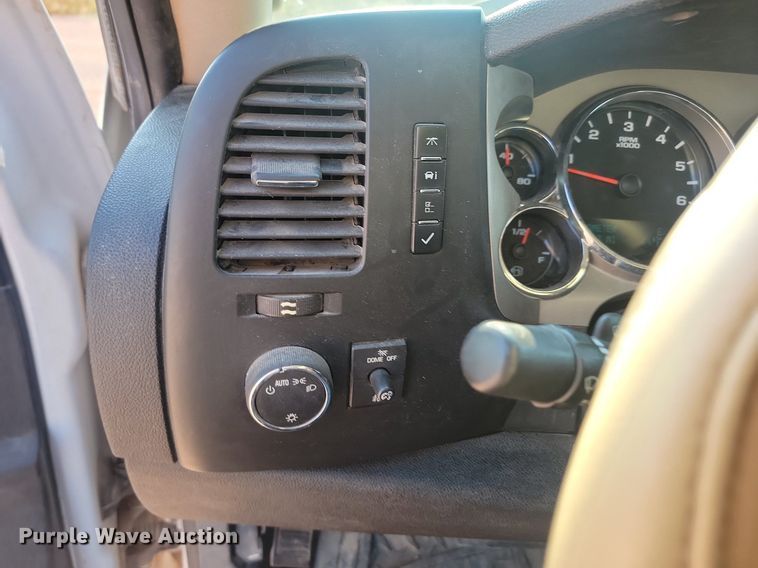 image for item OD9677 2012 Chevrolet  Silverado 1500 Ext. Cab pickup truck