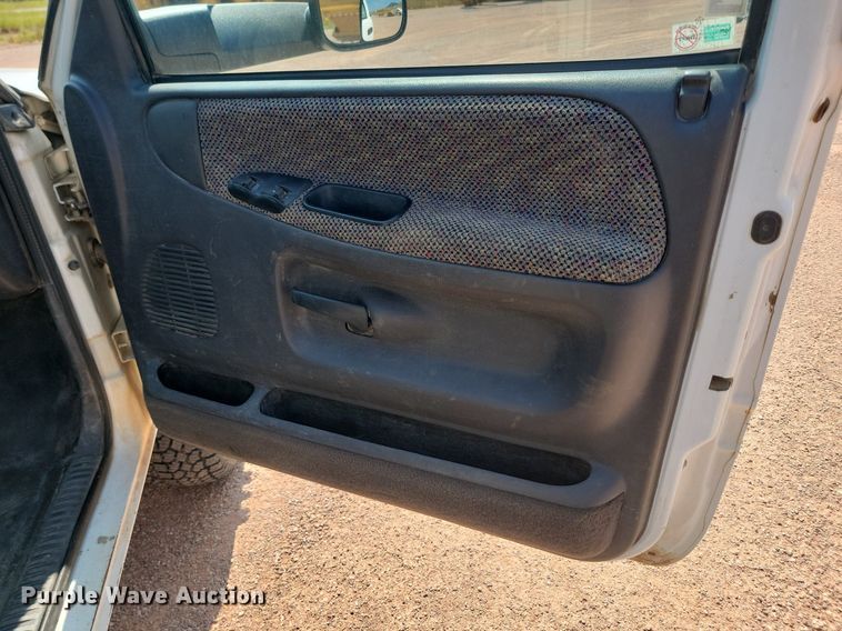 image for item OD9679 2001 Dodge  Ram 3500 utility bed pickup truck