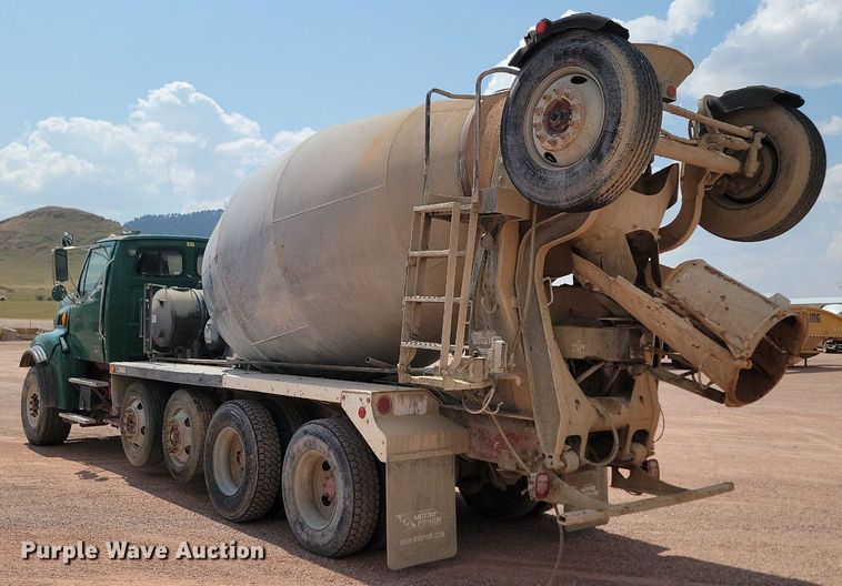 image for item OD9683 2003 Sterling  L9500 ready mix truck