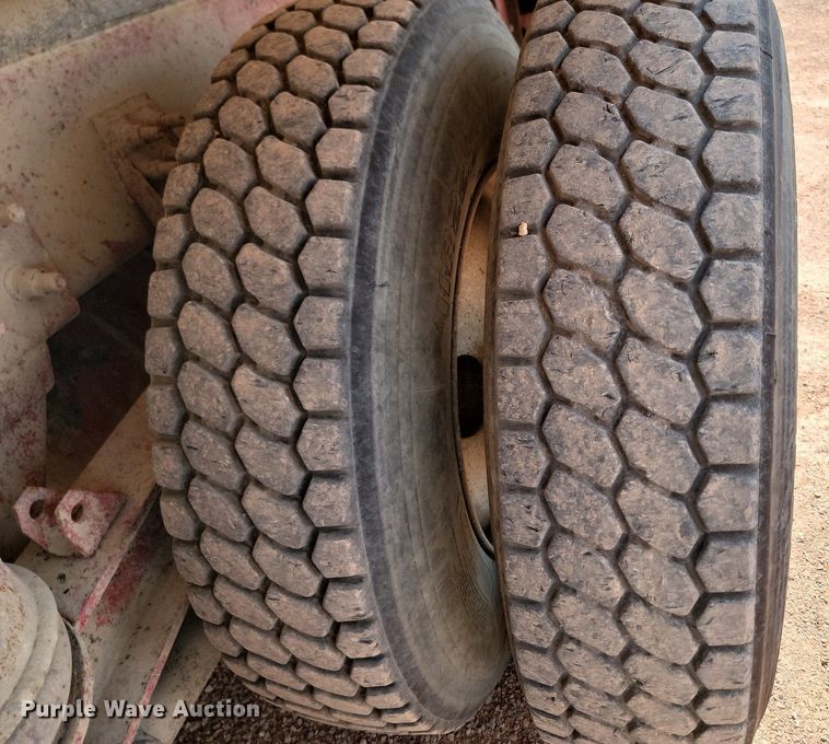 image for item OD9683 2003 Sterling  L9500 ready mix truck