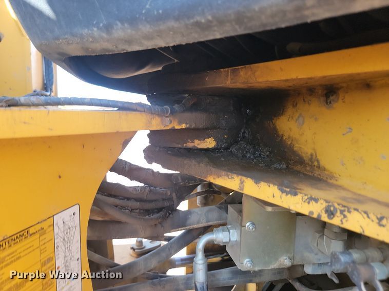 image for item OD9685 2012 John Deere 744K wheel loader