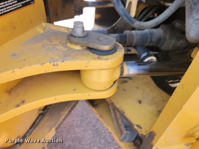 image for item OD9685 2012 John Deere 744K wheel loader