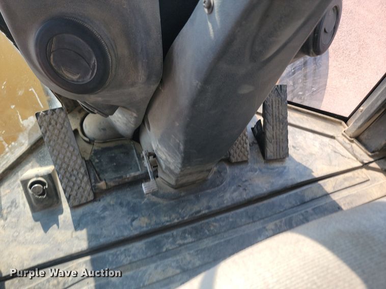 image for item OD9685 2012 John Deere 744K wheel loader