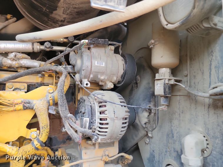 image for item OD9685 2012 John Deere 744K wheel loader