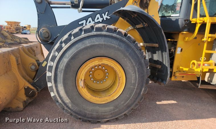 image for item OD9685 2012 John Deere 744K wheel loader