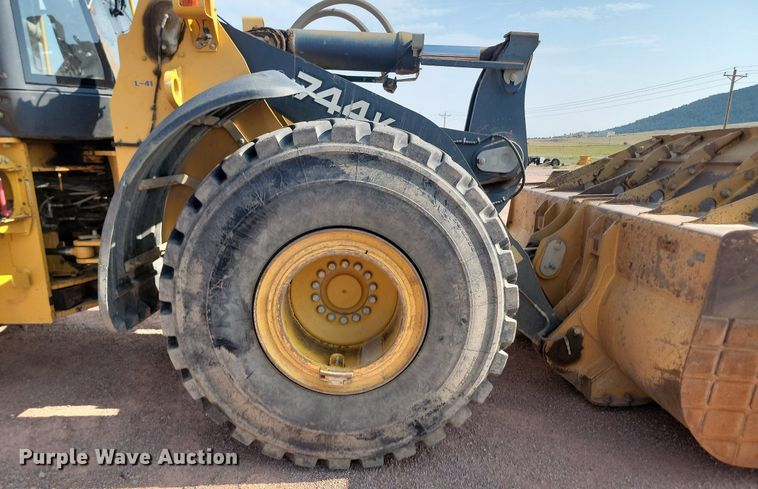 image for item OD9685 2012 John Deere 744K wheel loader
