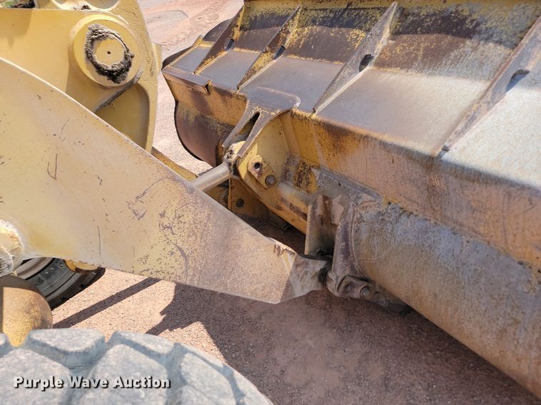 image for item OD9686 1985 Caterpillar 936 wheel loader
