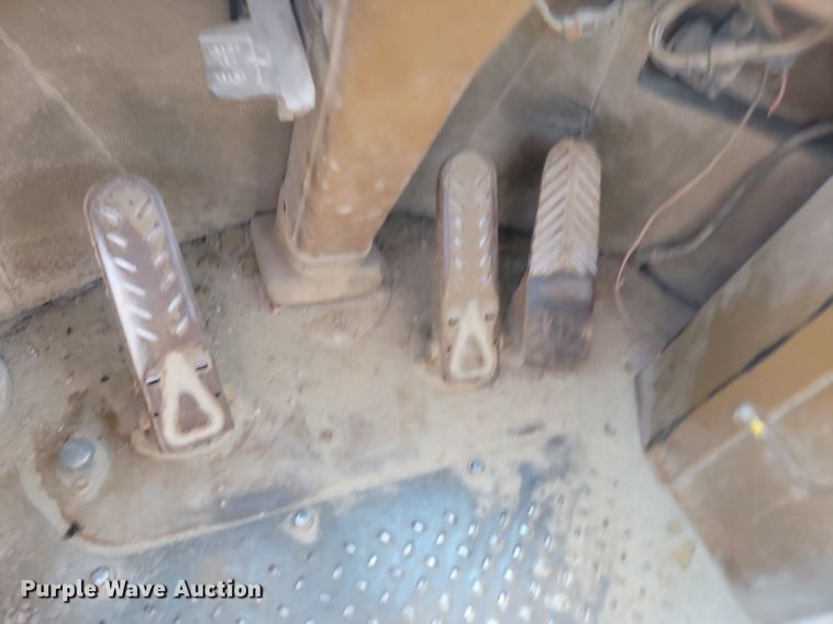 image for item OD9686 1985 Caterpillar 936 wheel loader