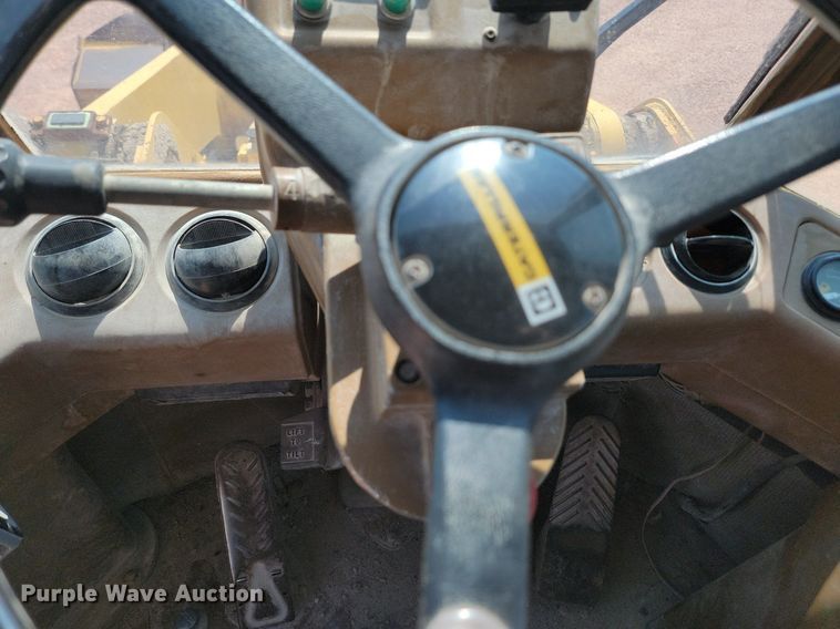 image for item OD9686 1985 Caterpillar 936 wheel loader