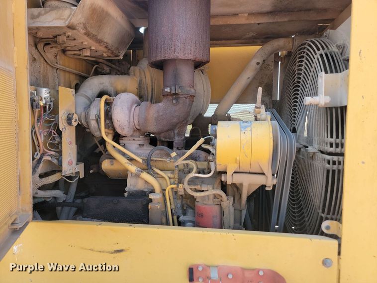 image for item OD9686 1985 Caterpillar 936 wheel loader