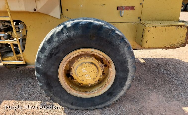 image for item OD9686 1985 Caterpillar 936 wheel loader