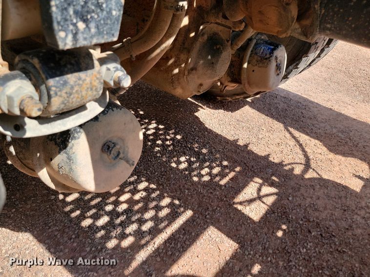 image for item OD9688 2014 Volvo  VNL semi truck