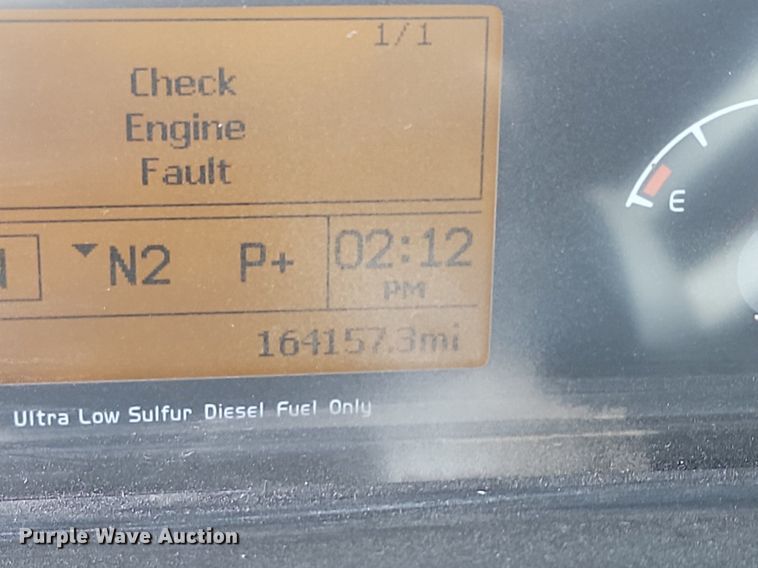 image for item OD9688 2014 Volvo  VNL semi truck