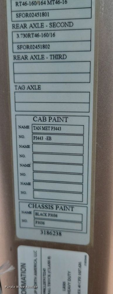 image for item OD9688 2014 Volvo  VNL semi truck