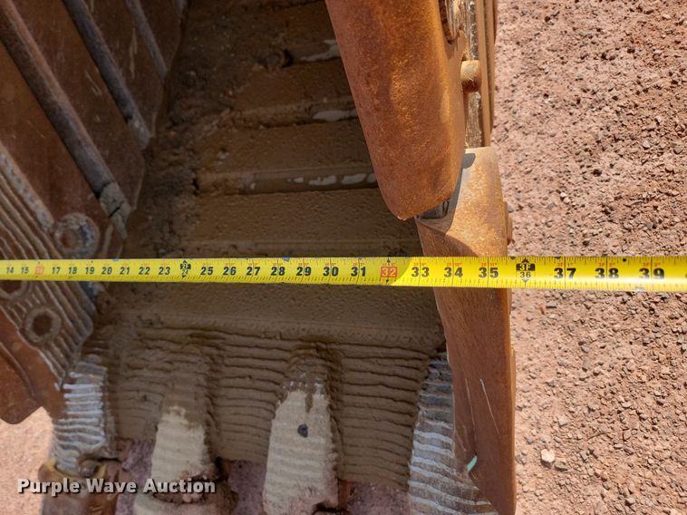 image for item OD9689 2006 Link-Belt 330 LX excavator