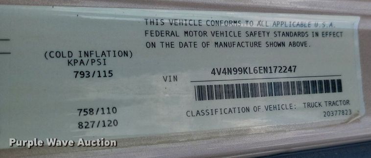 image for item OD9690 2014 Volvo  VNL semi truck