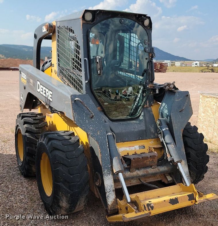 image for item OD9701 2010 John Deere  332D skid steer loader