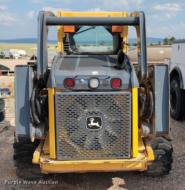 image for item OD9701 2010 John Deere  332D skid steer loader