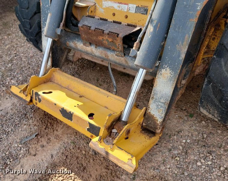 image for item OD9701 2010 John Deere  332D skid steer loader