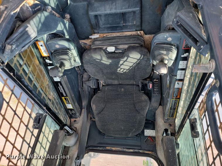 image for item OD9701 2010 John Deere  332D skid steer loader