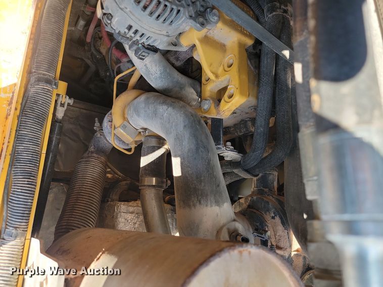 image for item OD9701 2010 John Deere  332D skid steer loader