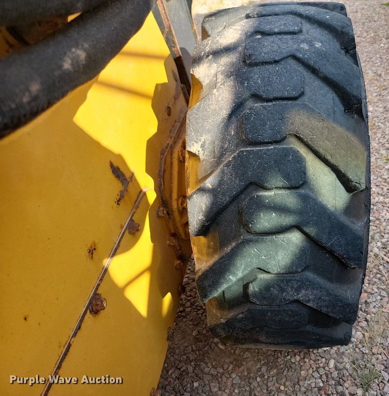 image for item OD9701 2010 John Deere  332D skid steer loader