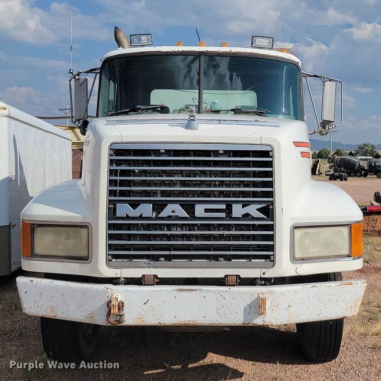 image for item OD9702 1999 Mack CH600 dump truck