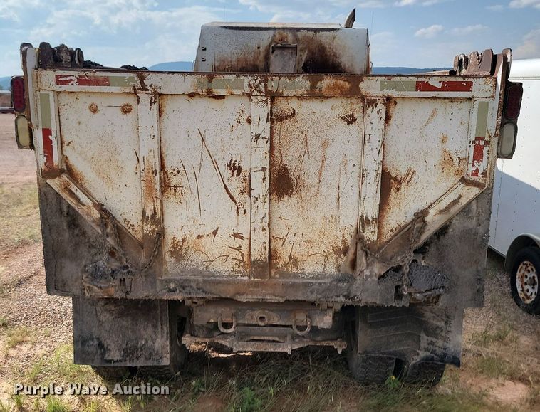 image for item OD9702 1999 Mack CH600 dump truck