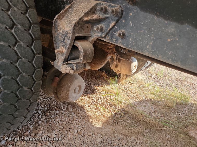 image for item OD9702 1999 Mack CH600 dump truck