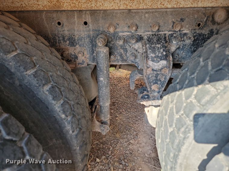 image for item OD9702 1999 Mack CH600 dump truck