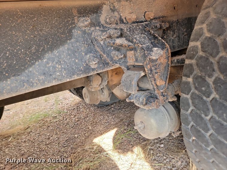 image for item OD9702 1999 Mack CH600 dump truck