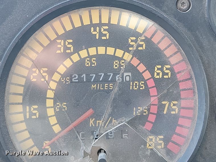 image for item OD9702 1999 Mack CH600 dump truck