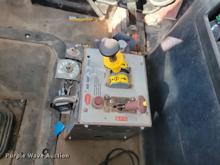 image for item OD9702 1999 Mack CH600 dump truck