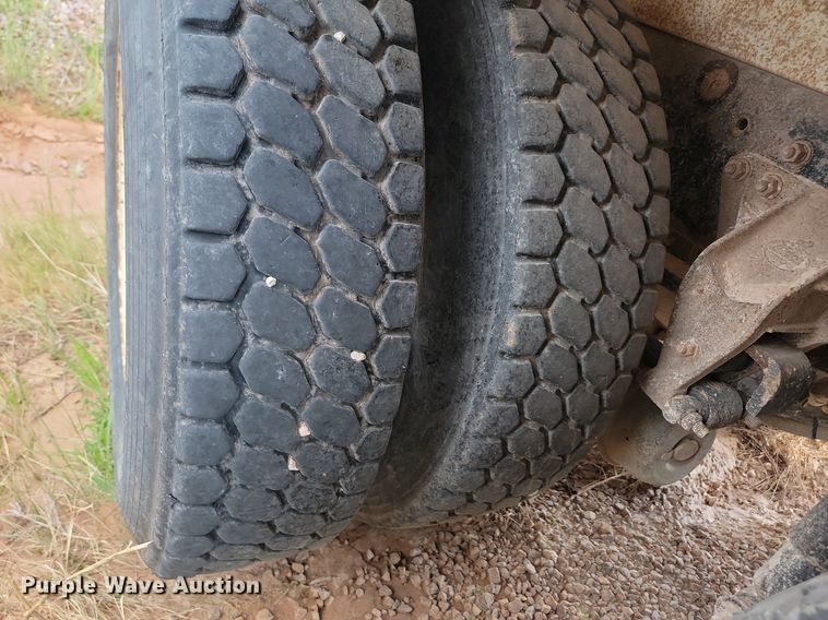 image for item OD9702 1999 Mack CH600 dump truck