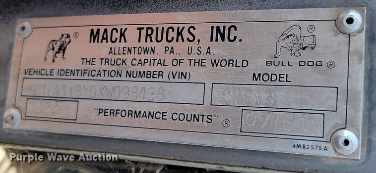 image for item OD9702 1999 Mack CH600 dump truck