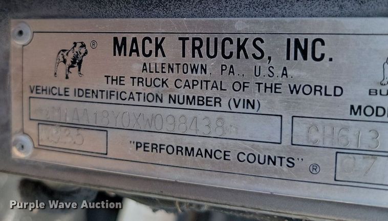 image for item OD9702 1999 Mack CH600 dump truck
