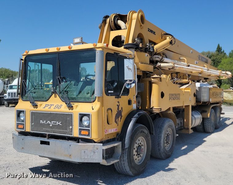 image for item OD9706 1998 Mack MR688S concrete pump truck