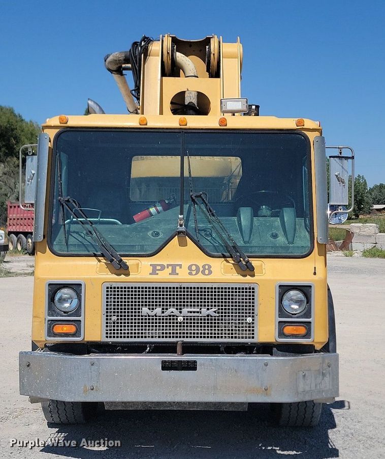 image for item OD9706 1998 Mack MR688S concrete pump truck