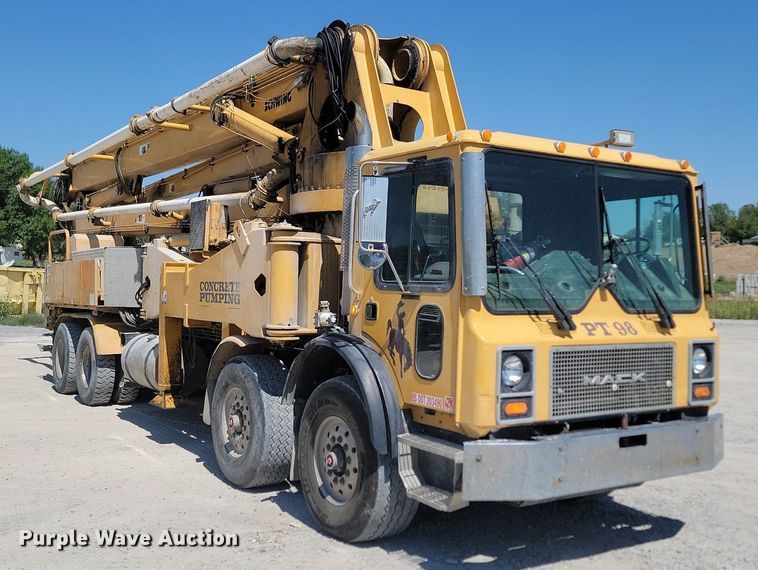 image for item OD9706 1998 Mack MR688S concrete pump truck
