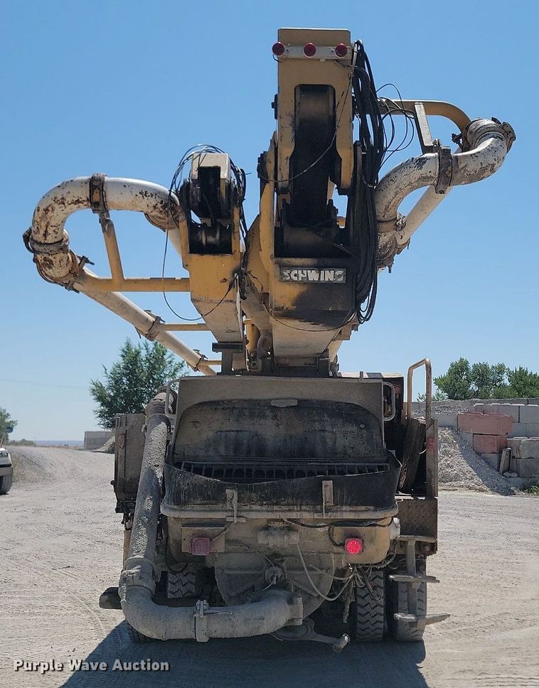 image for item OD9706 1998 Mack MR688S concrete pump truck