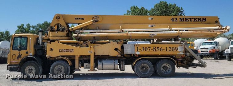 image for item OD9706 1998 Mack MR688S concrete pump truck