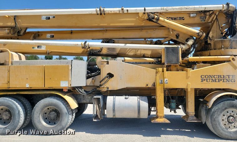 image for item OD9706 1998 Mack MR688S concrete pump truck