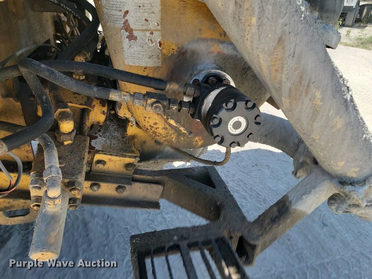 image for item OD9706 1998 Mack MR688S concrete pump truck