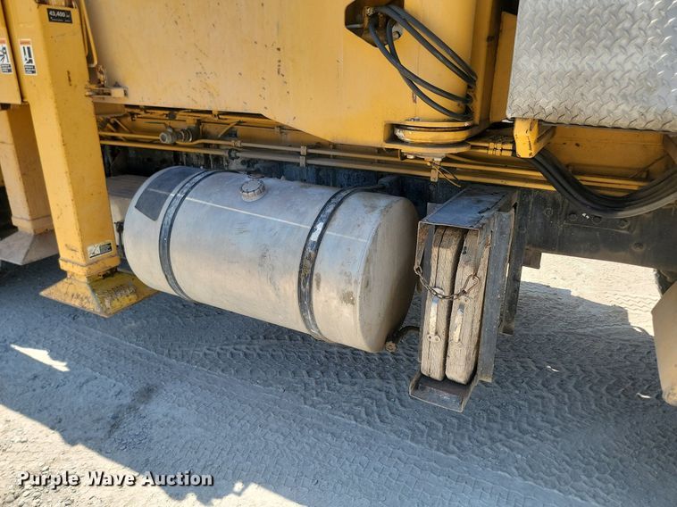 image for item OD9706 1998 Mack MR688S concrete pump truck