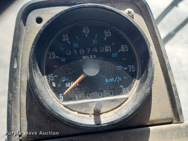 image for item OD9706 1998 Mack MR688S concrete pump truck