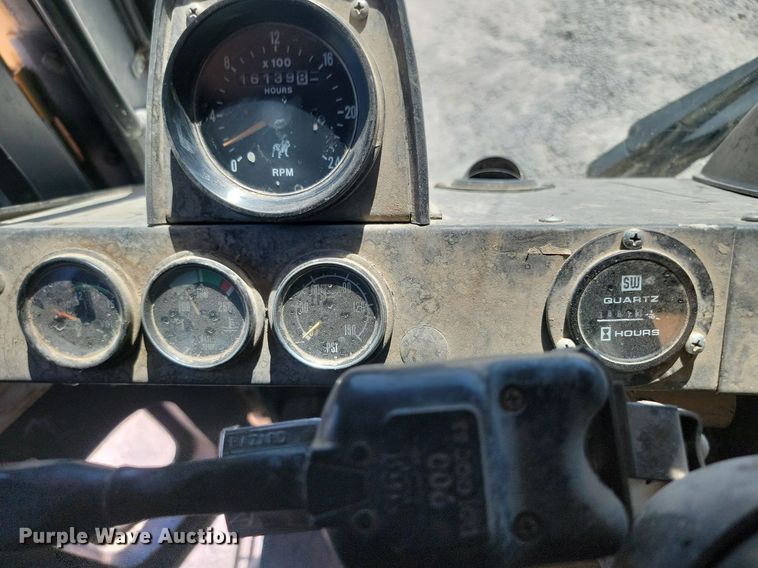 image for item OD9706 1998 Mack MR688S concrete pump truck