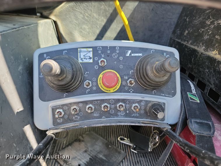 image for item OD9706 1998 Mack MR688S concrete pump truck